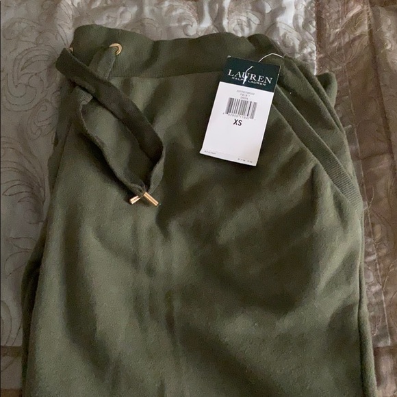 Ralph Lauren Pants - 🤑SALE🍁RALPH LAUREN  - Comfortable staple!